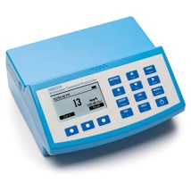 Fotómetro de mesa y medidor de pH multiparamétrico con DQO, para aguas residuales