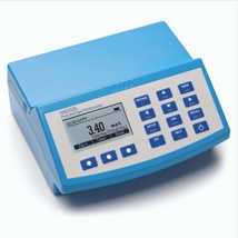 Fotómetro multiparamétrico y medidor de pH para piscinas y SPA (230 V)